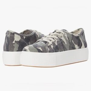 Steve Madden Emmi camo platform sneakers
